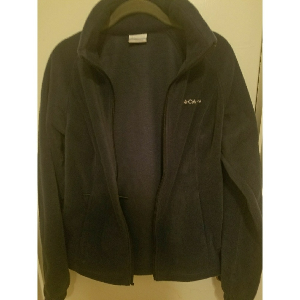 Sold. Brand new navy Columbia fleece